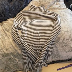 stripped turtle neck